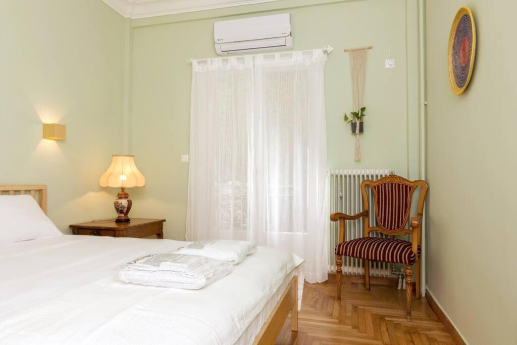Iphigenia 2 Bedroom Retro Downtown Apartment Atena Exterior foto